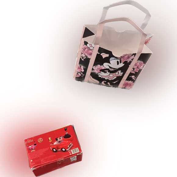 Mini Brands Mickey and Minnie Mouse Pieces - Picture 3 of 7